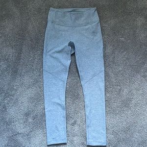 Outdoor Voices 3/4 Warmup Legging